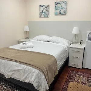 Comfortable Guest Near Downtown & Sights & Stores Privatunterkunft